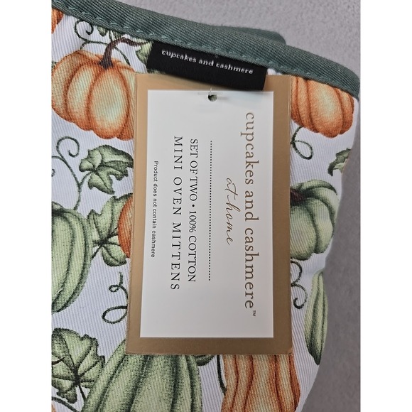Cupcakes and Cashmere Pumpkin‎ Mini Oven Mitts Set of 2 Fall Thanksgiving NWT - Picture 2 of 6